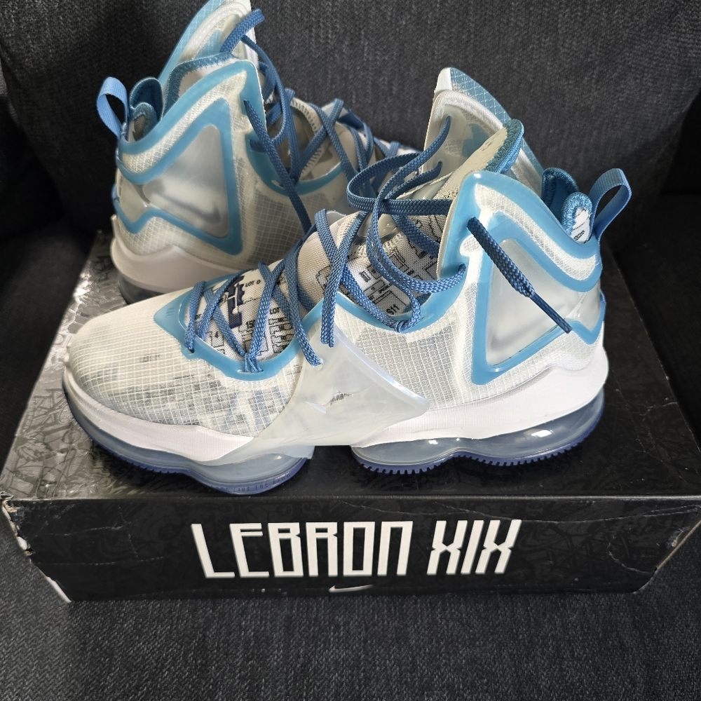 NIKE LEBRON 19 | Space Jam